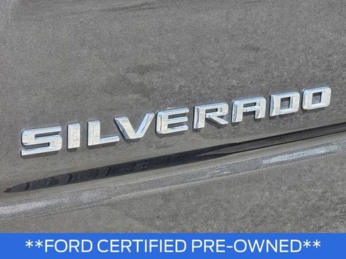 Used 2021 Chevrolet Silverado 1500 High Country w/ Technology Package AWD/4WD image 9