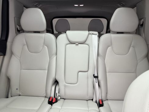 Certified 2024 Volvo XC90 T8 Plus w/ Protection Package Premier AWD/4WD image 26