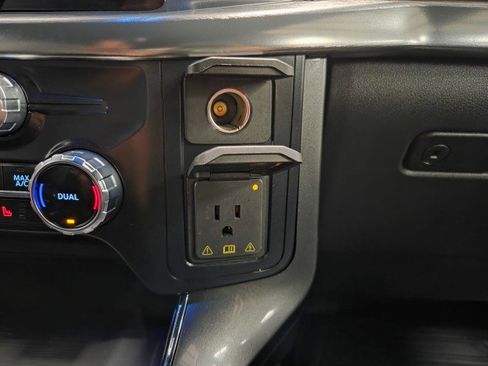 Used 2022 Ford F150 Lariat image 52