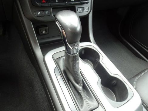 Certified 2022 Chevrolet Colorado LT w/ Luxury Package image 19