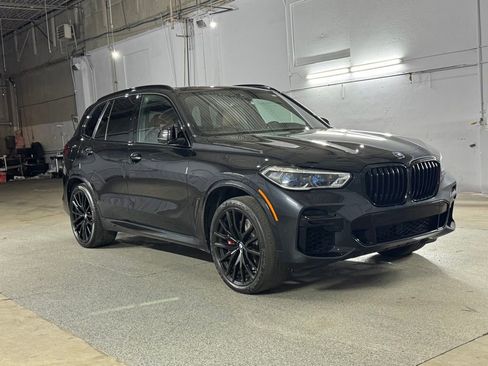 Used 2023 BMW X5 M50i w/ Executive Package image 3