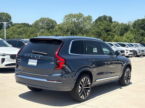 New 2026 Volvo XC90 T8 Ultra w/ Protection Package Premier image 4