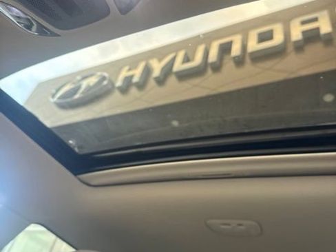 Used 2023 Subaru Outback Premium AWD/4WD image 13