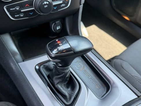Used 2022 Dodge Charger SXT w/ Blacktop Package RWD image 32