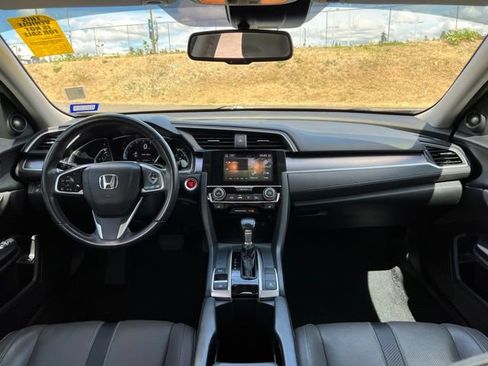 Used 2016 Honda Civic Touring image 9