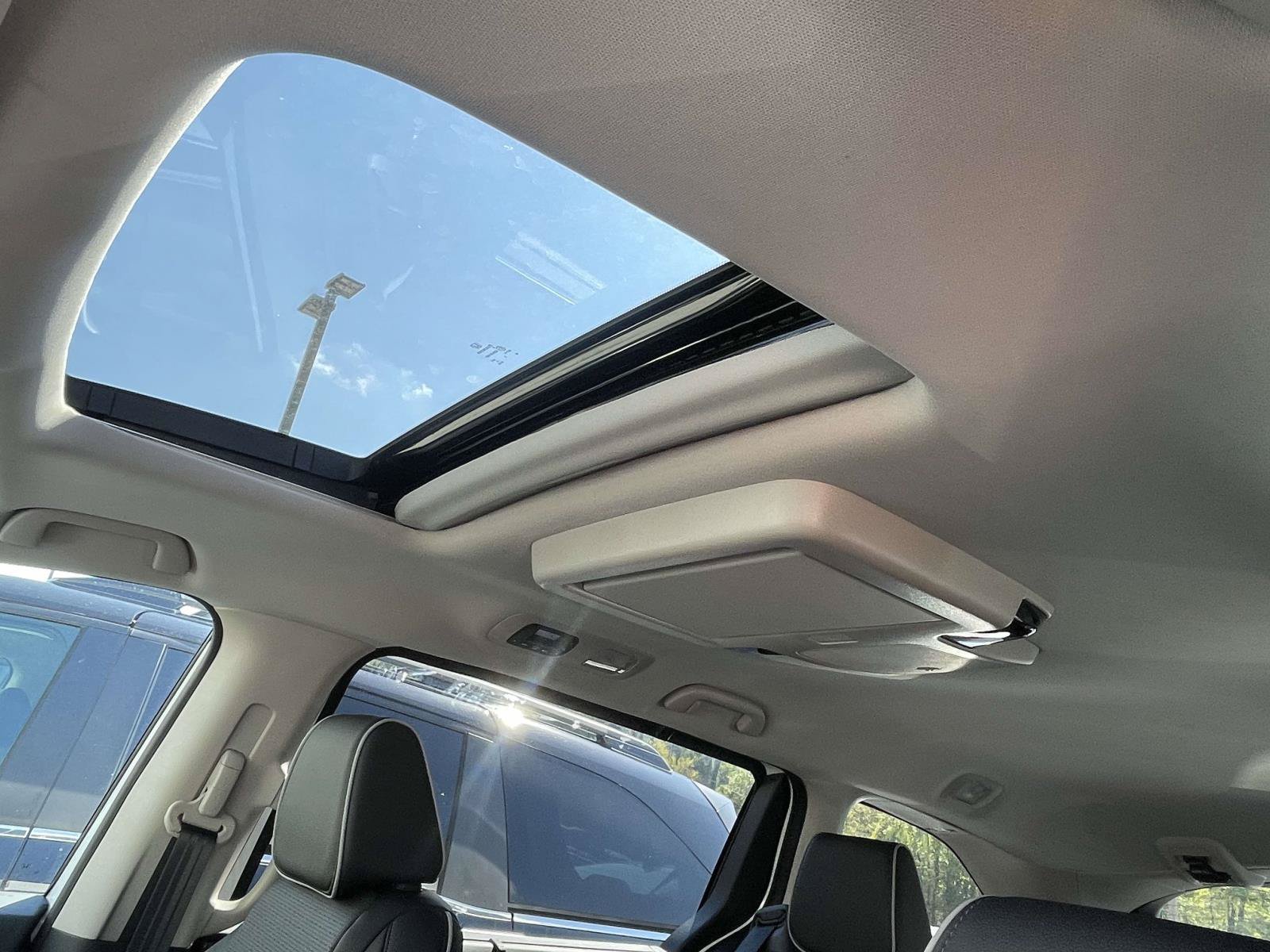 New 2027 Honda Odyssey Elite image 4
