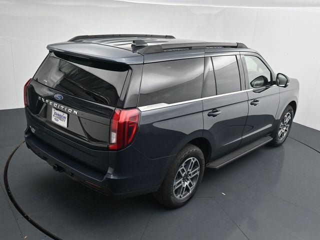Used 2025 Ford Expedition Active AWD/4WD image 33