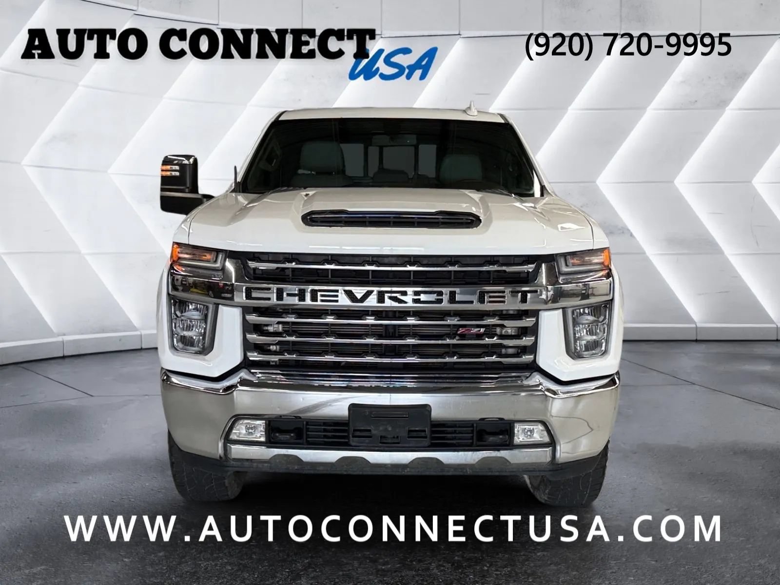 Used 2020 Chevrolet Silverado 2500 LTZ w/ LTZ Convenience Package AWD/4WD image 3