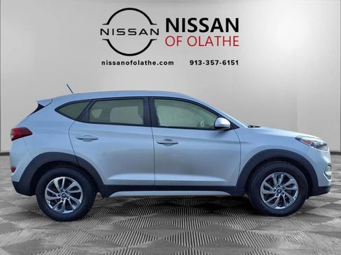 Used 2017 Hyundai Tucson SE image 27