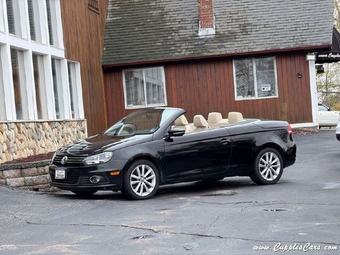 Used 2012 Volkswagen Eos Komfort FWD image 2