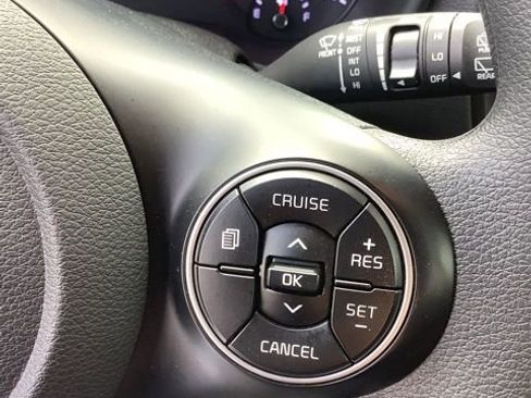 Used 2021 Kia Soul S image 27