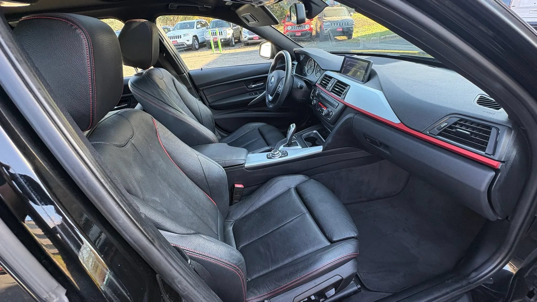 Used 2013 BMW 335i xDrive Sedan AWD/4WD image 29