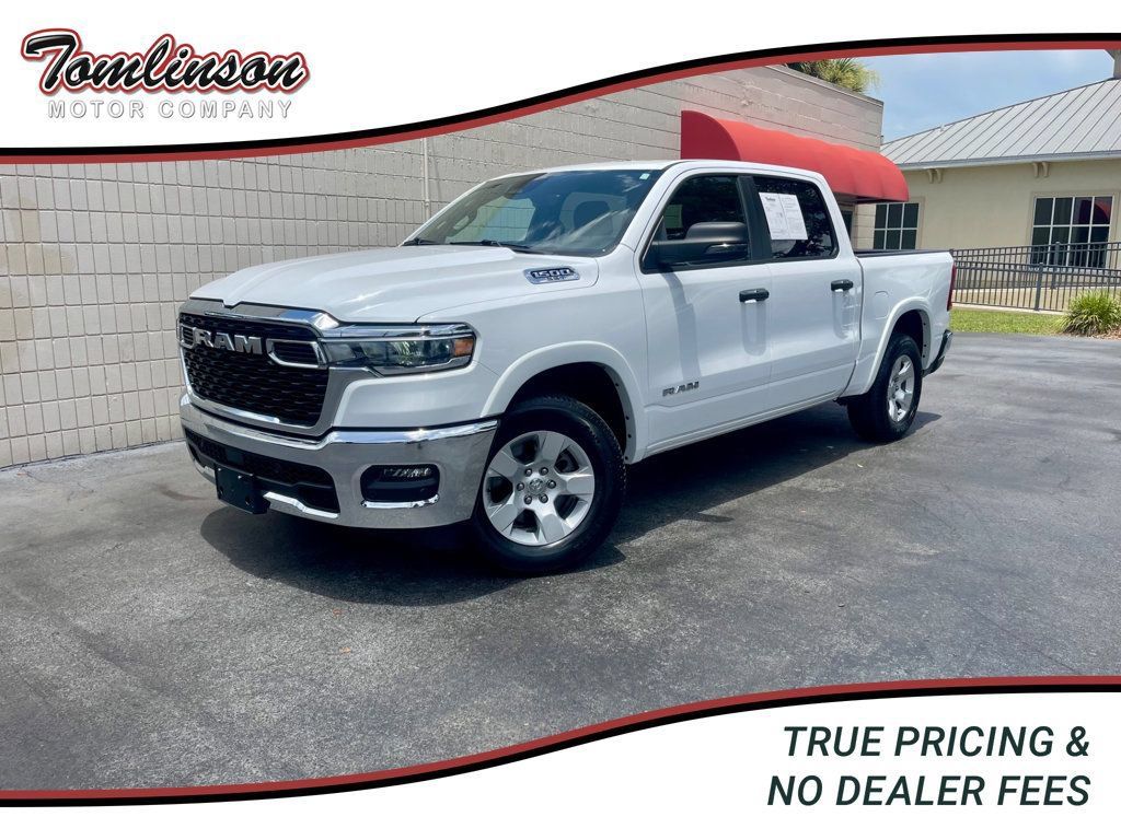 Used 2025 RAM 1500 Big Horn AWD/4WD image 1