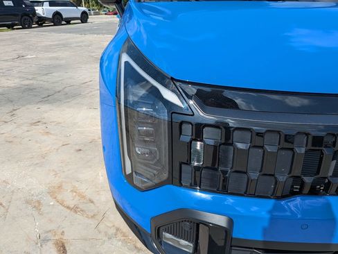 Certified 2026 Kia Sportage X-Line w/ X-Line Technology Package AWD/4WD image 10