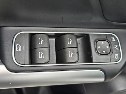 Certified 2025 Mercedes-Benz GLA 250 4MATIC image 18