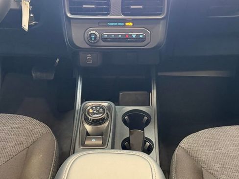 Used 2025 Ford Maverick XL image 15