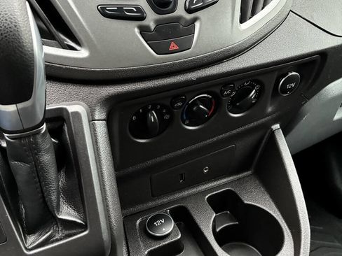 Used 2016 Ford Transit 250 130 Low Roof image 19