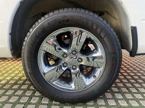 Used 2014 RAM 1500 Big Horn image 9