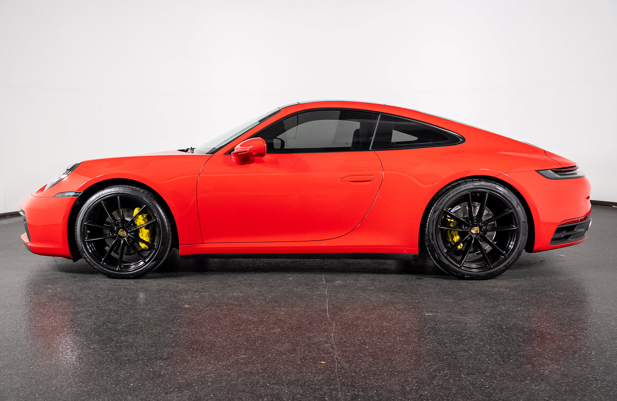Used 2021 Porsche 911 Carrera w/ Premium Package RWD image 13