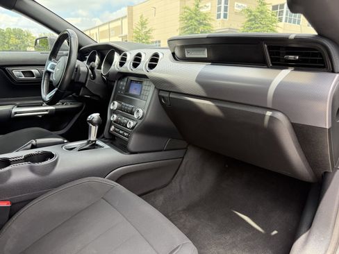 Used 2019 Ford Mustang GT image 23