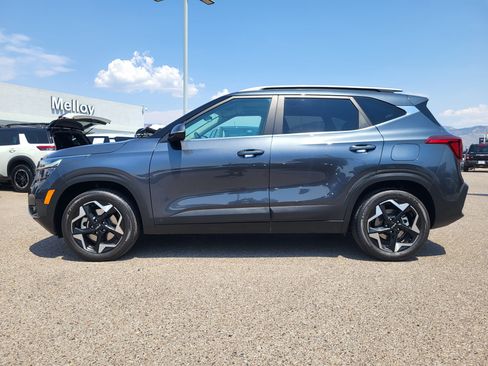 Used 2024 Kia Seltos EX AWD/4WD image 7