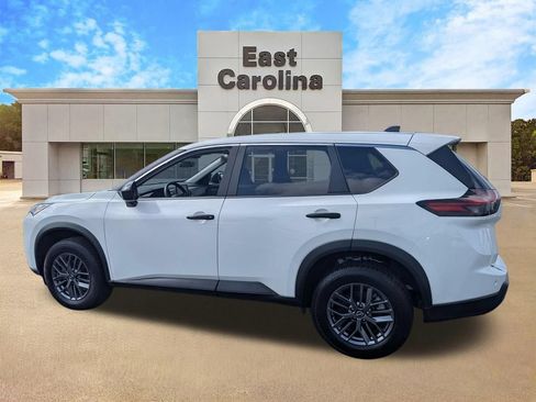 Used 2024 Nissan Rogue S AWD/4WD image 6