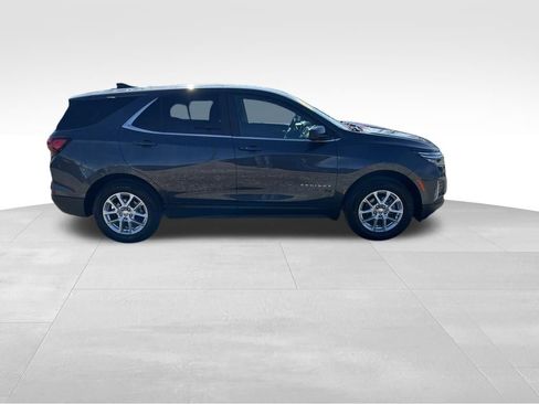 Used 2023 Chevrolet Equinox LT image 8