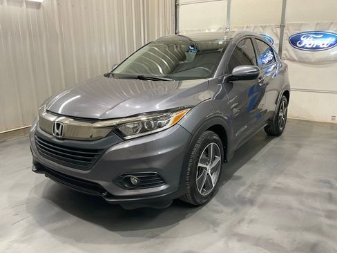 Used 2021 Honda HR-V EX image 3