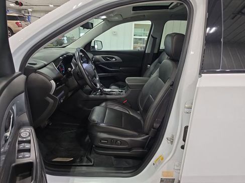 Used 2021 Chevrolet Traverse RS w/ LPO, Floor Liner Package AWD/4WD image 24