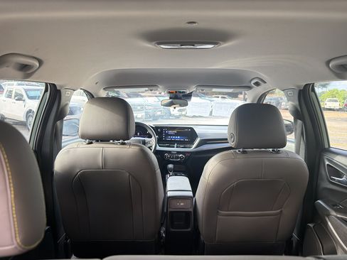 Used 2025 Chevrolet Trax ACTIV w/ Driver Confidence Package FWD image 18