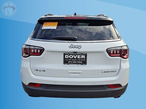 Certified 2025 Jeep Compass Limited AWD/4WD image 15