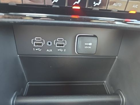 New 2025 Jeep Grand Cherokee Limited image 30