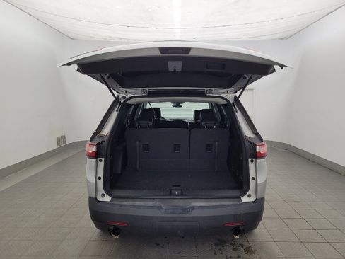 Used 2019 Chevrolet Traverse LS FWD image 29