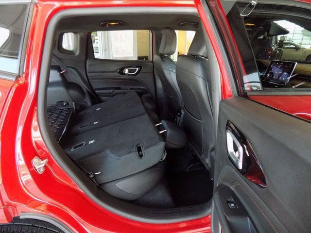 Certified 2022 Jeep Compass Limited AWD/4WD image 35