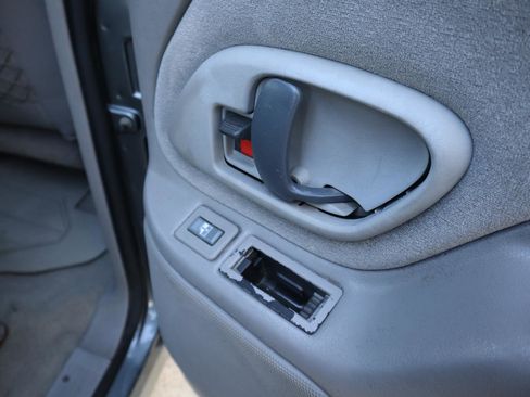 Used 1999 Chevrolet Suburban 2WD w/ Preferred Equipment Group 3 image 38