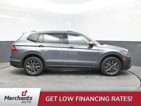 Used 2023 Volkswagen Tiguan SE AWD/4WD image 9