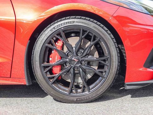 Used 2024 Chevrolet Corvette Stingray Premium Conv w/ Z51 Performance Package image 16