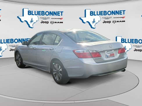 Used 2021 Honda Civic EX image 7