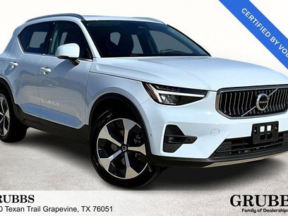 Used 2025 Volvo XC40 B5 Plus