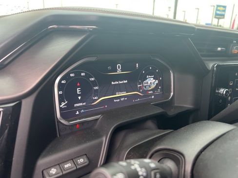 Used 2024 GMC Sierra 2500 AT4 w/ AT4 Premium Plus Package image 15