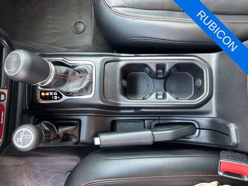 Used 2023 Jeep Wrangler Unlimited Rubicon w/ Cold Weather Group AWD/4WD image 20