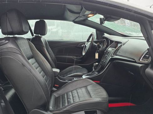 Used 2019 Buick Cascada Premium image 12