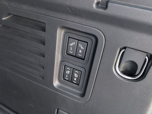 Used 2024 GMC Acadia Denali FWD image 9