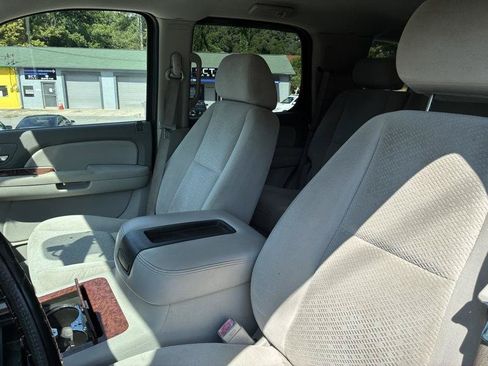 Used 2007 Chevrolet Tahoe LT w/ Skid Plate Package AWD/4WD image 21
