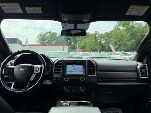 Used 2019 Ford Expedition Max Limited AWD/4WD image 17