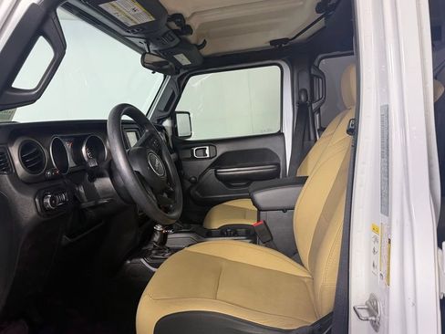 Used 2018 Jeep Wrangler Unlimited Sport AWD/4WD image 18