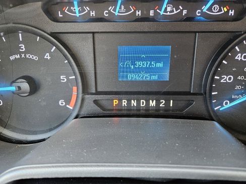 Used 2021 Ford E-350 and Econoline 350 Super Duty w/ Power Windows & Locks Group RWD image 23