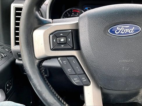 Used 2019 Ford F250 Platinum w/ Platinum Ultimate Package AWD/4WD image 11