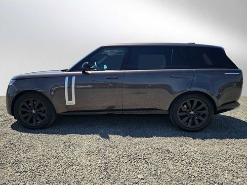 Used 2024 Land Rover Range Rover Long Wheelbase Autobiography AWD/4WD image 6