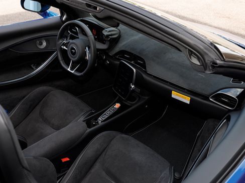 New 2026 McLaren Artura Spider RWD image 52